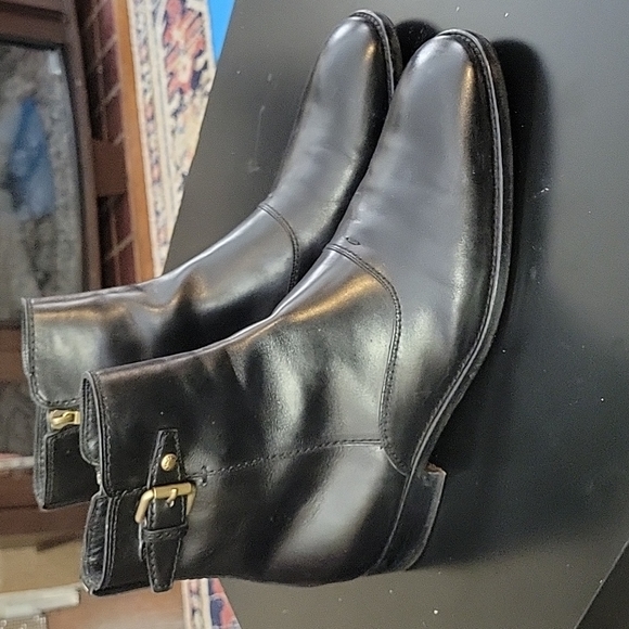 Louis Vuitton Men's boots - Picture 1 of 12